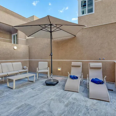 Villa The Pender Lux Hub - 4br With Pool, Wifi & Ac By 360 Estates *