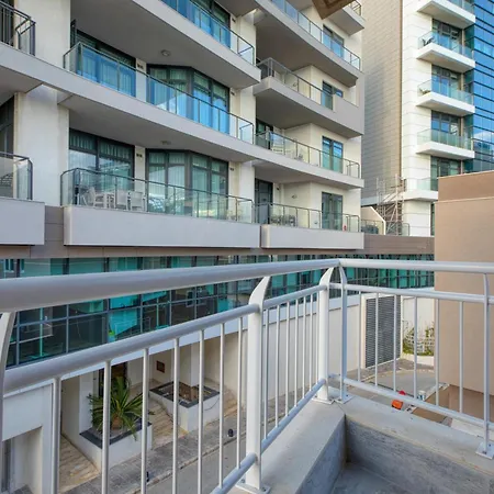 The Pender Lux Hub - 4br With Pool, Wifi & Ac By 360 Estates *