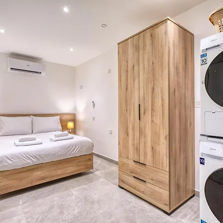 Villa The Pender Lux Hub - 4br With Pool, Wifi & Ac By 360 Estates