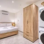 Villa The Pender Lux Hub - 4br With Pool, Wifi & Ac By 360 Estates