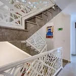 The Pender Lux Hub - 4br With Pool, Wifi & Ac By 360 Estates Villa *