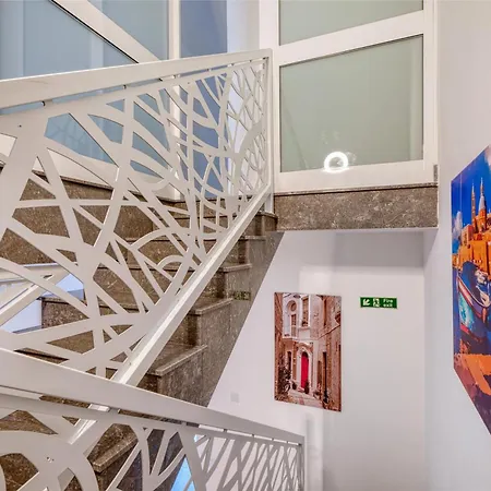 The Pender Lux Hub - 4br With Pool, Wifi & Ac By 360 Estates *