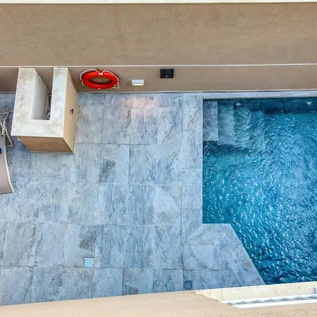 Villa The Pender Lux Hub - 4br With Pool, Wifi & Ac By 360 Estates San Ġiljan