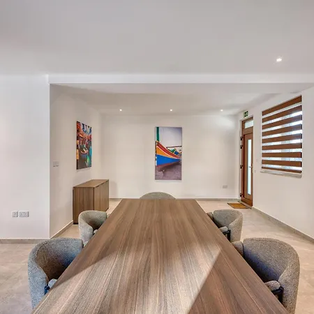 Villa The Pender Lux Hub - 4br With Pool, Wifi & Ac By 360 Estates