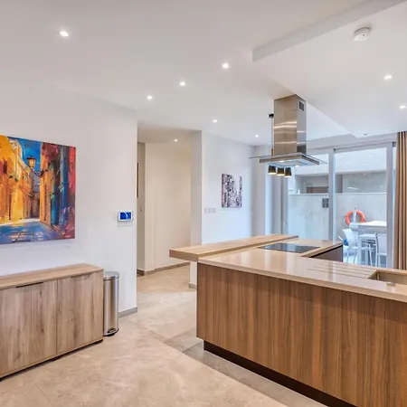 The Pender Lux Hub - 4br With Pool, Wifi & Ac By 360 Estates * St. Julian's