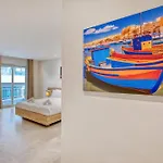 The Pender Lux Hub - 4br With Pool, Wifi & Ac By 360 Estates *