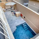 Villa The Pender Lux Hub - 4br With Pool, Wifi & Ac By 360 Estates