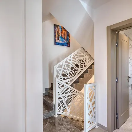 The Pender Lux Hub - 4br With Pool, Wifi & Ac By 360 Estates 빌라 Saint Julian's
