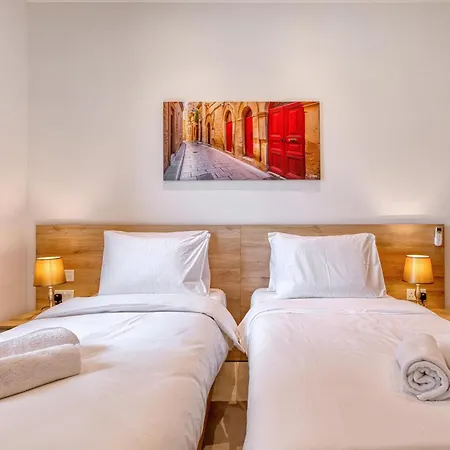 The Pender Lux Hub - 4br With Pool, Wifi & Ac By 360 Estates 빌라 Saint Julian's